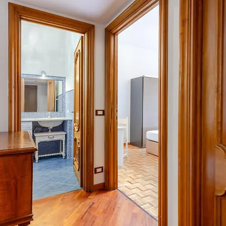 Hostdomus - Altrove * Villanova d'Albenga