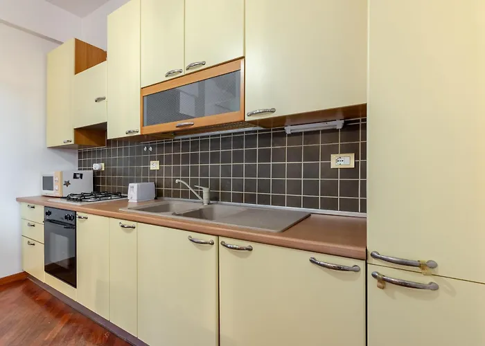 Hostdomus - Altrove Villanova d'Albenga